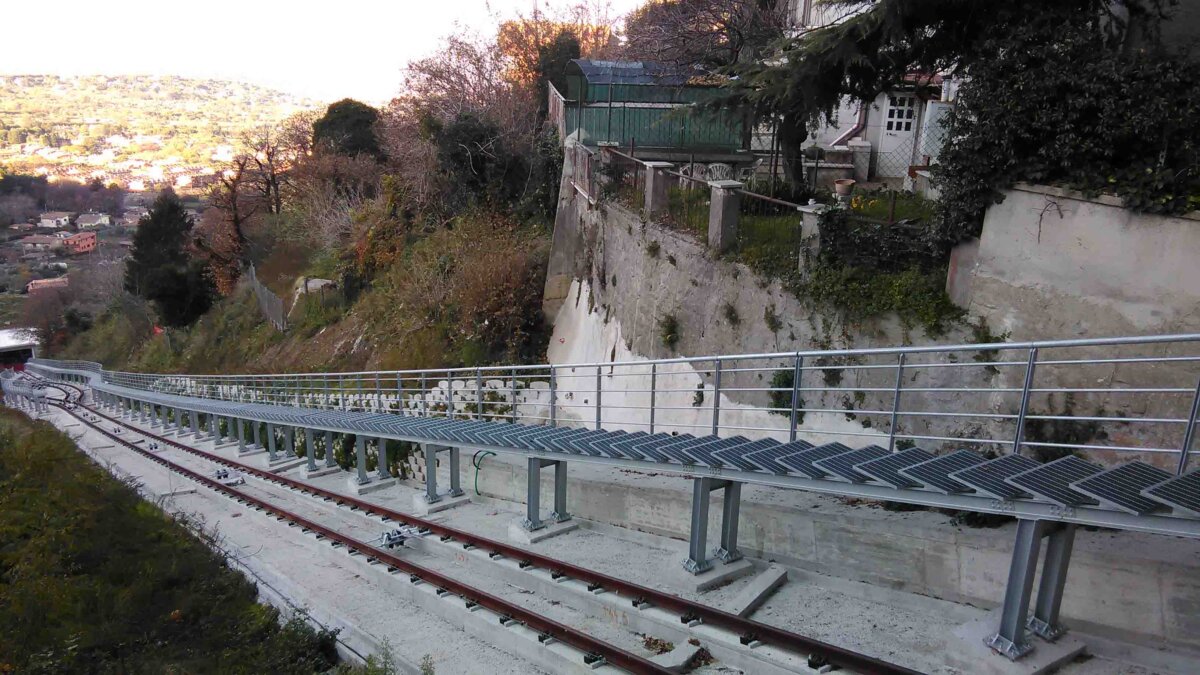 Funicolare di Rocca di Papa - binari e gradini