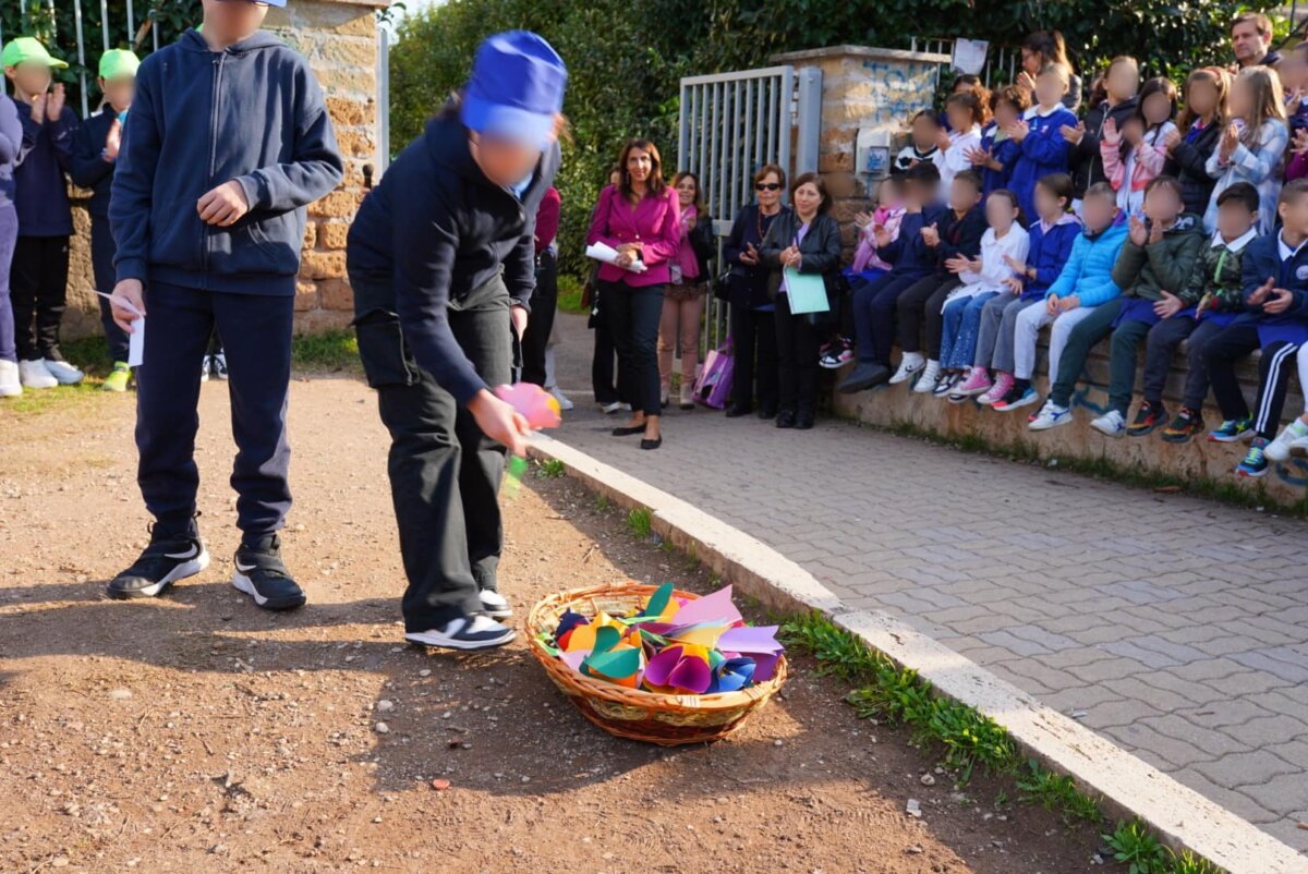 Cerimonia di commemorazione per la maestra Paola Iannamorelli presso la scuola Paola Sarro di Ciampino