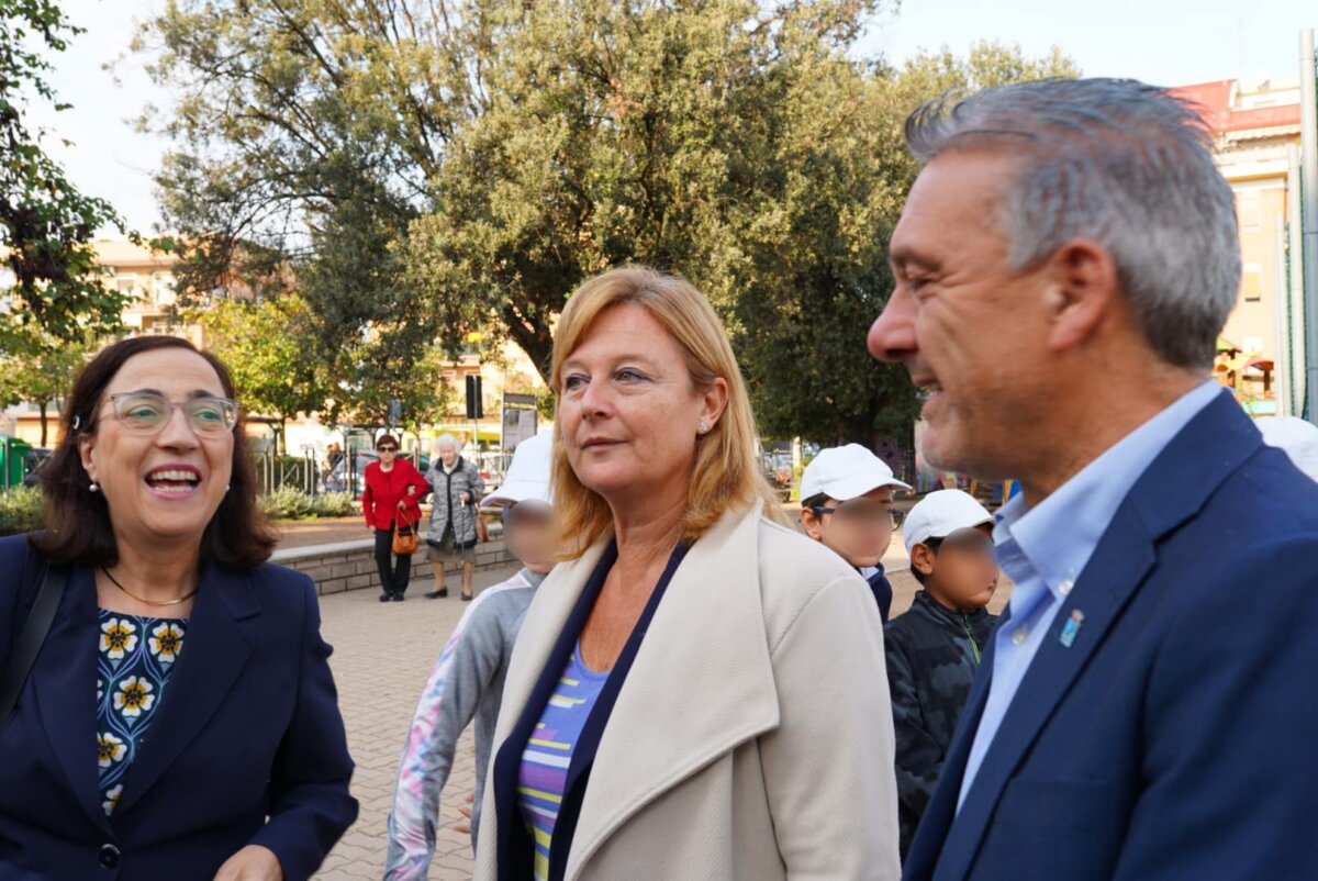 Cerimonia di commemorazione per la maestra Paola Iannamorelli presso la scuola Paola Sarro di Ciampino