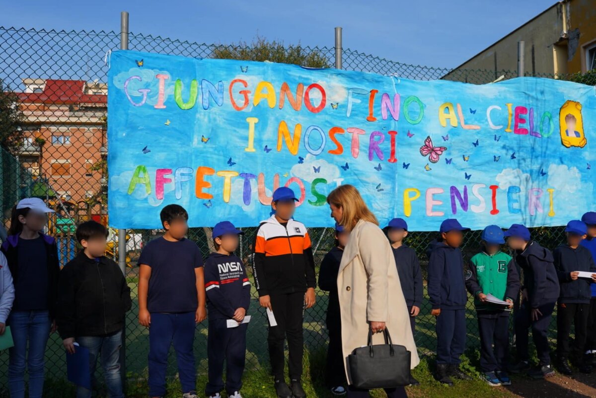 Cerimonia di commemorazione per la maestra Paola Iannamorelli presso la scuola Paola Sarro di Ciampino